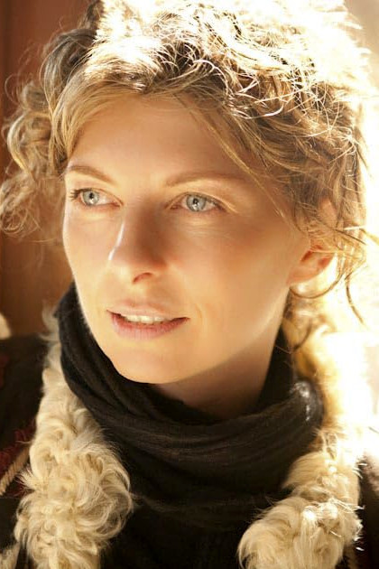 Isabella Vosmikova backdrop