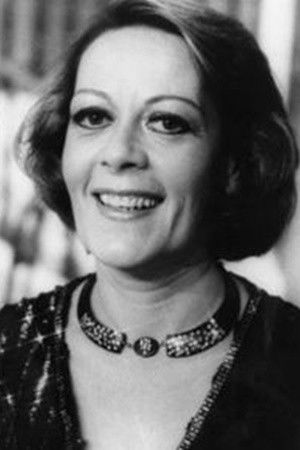 Lídia Mattos backdrop