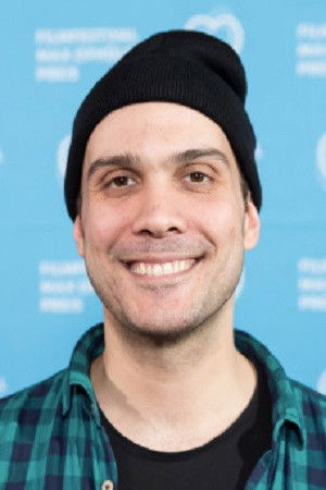 Dolunay Gördüm backdrop