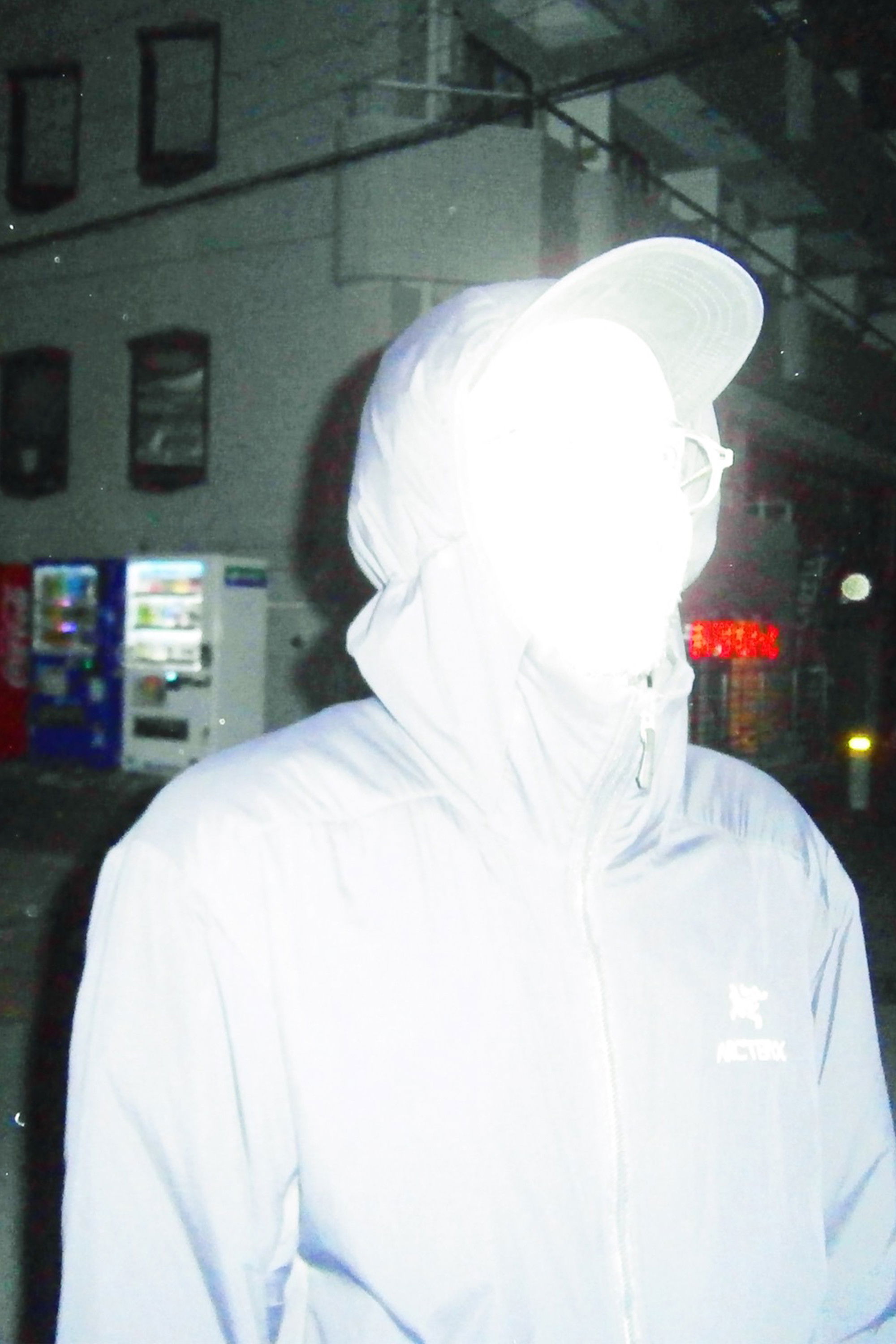 Fares Akhaoui backdrop