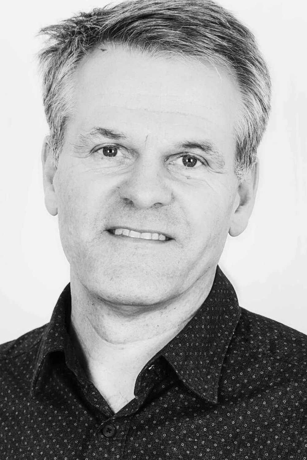 Peter Worsley backdrop