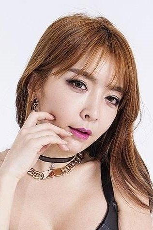 Park Cho-hyeon backdrop