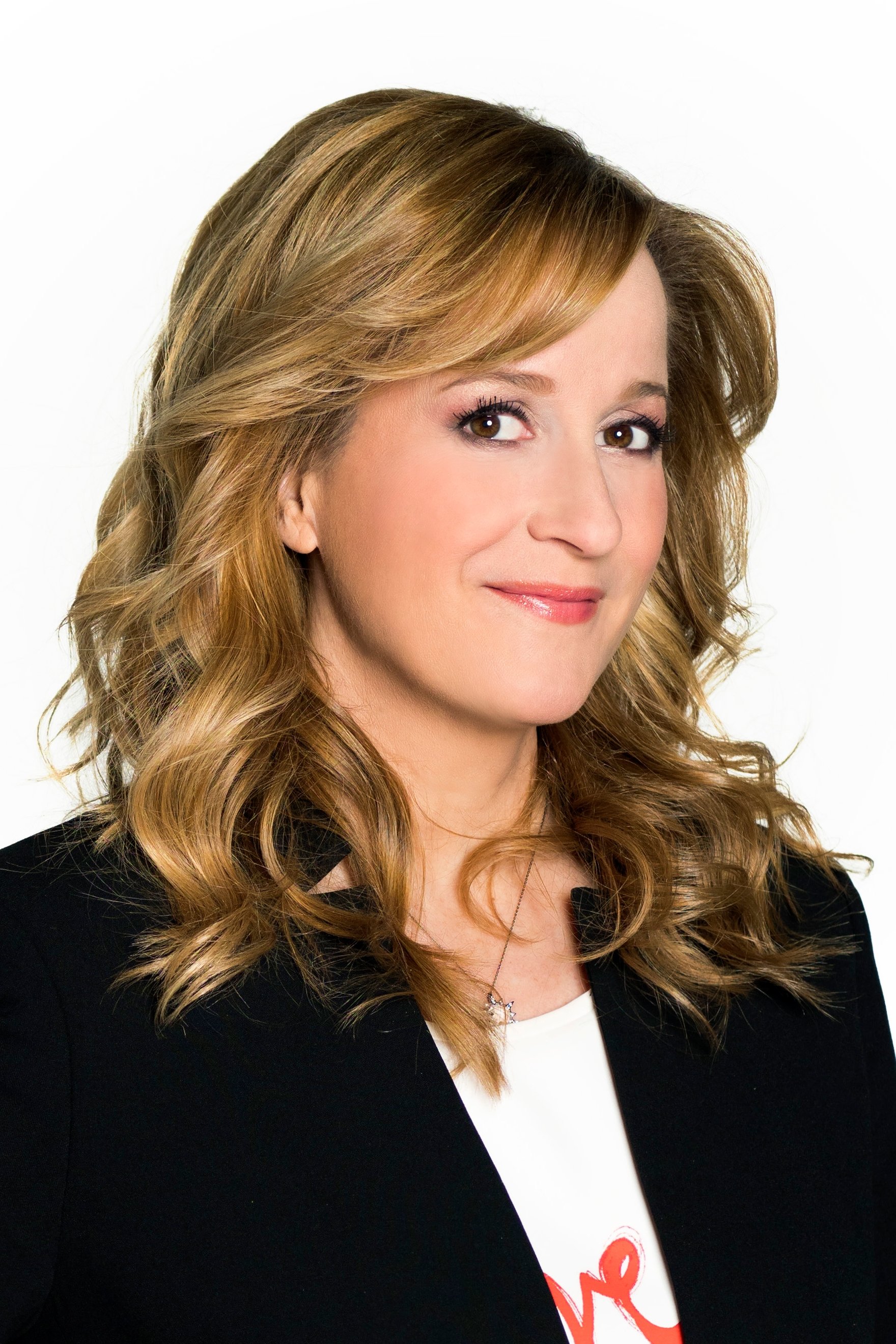 Élyse Marquis backdrop