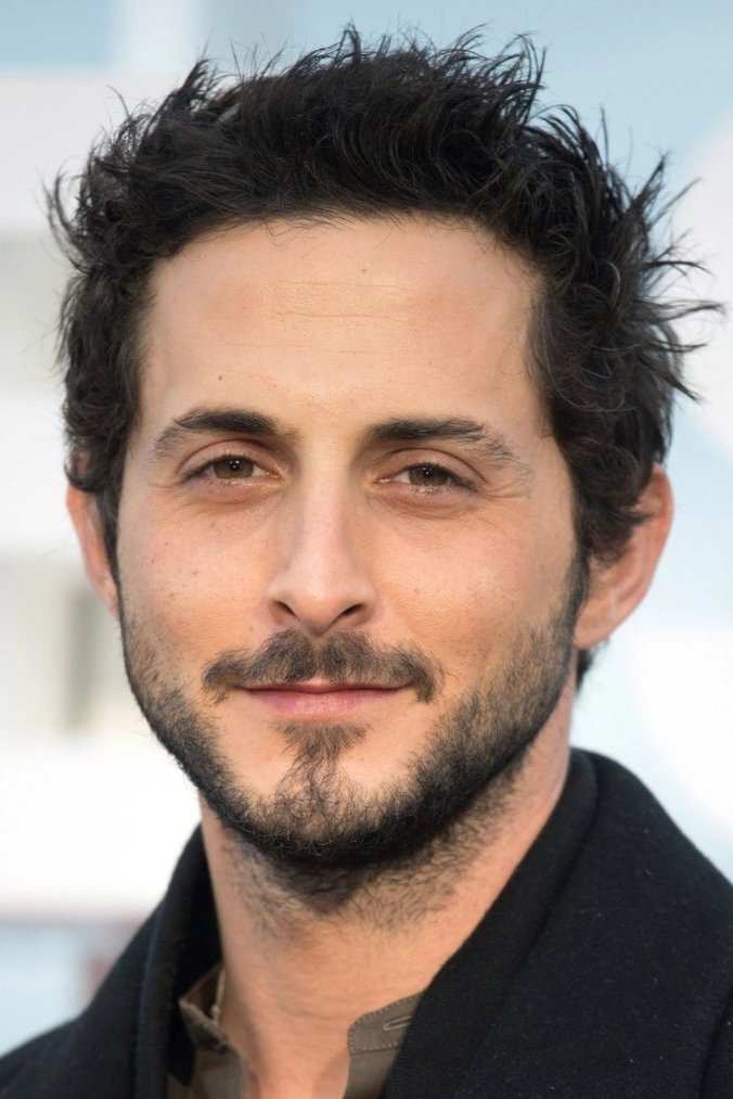 Tomer Capone backdrop