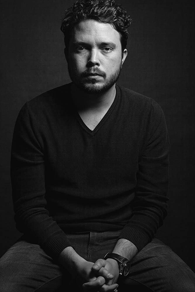 Alonso Alvarez backdrop