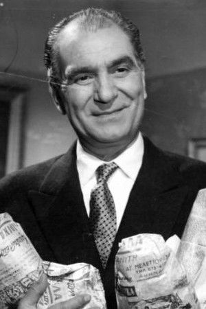 Kostas Papas backdrop