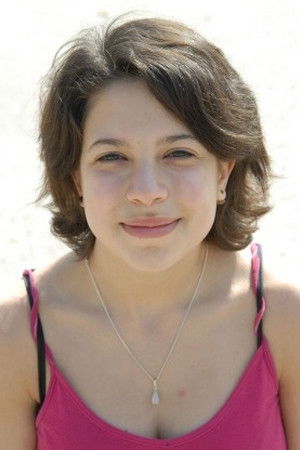 Thylda Barès backdrop