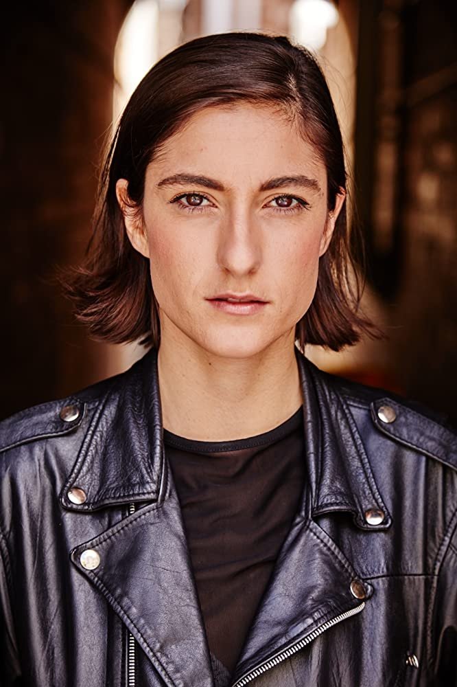 Diana Popovska backdrop