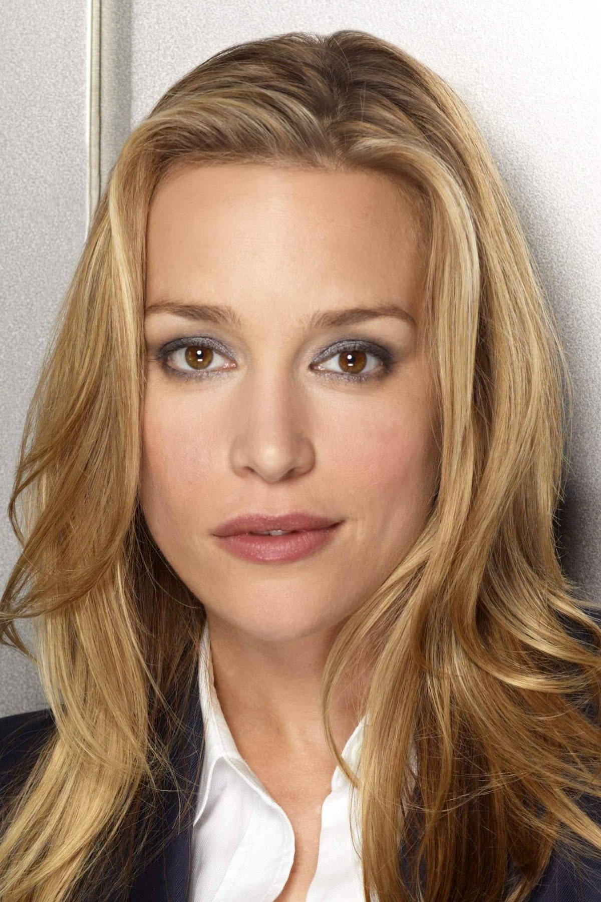 Piper Perabo backdrop