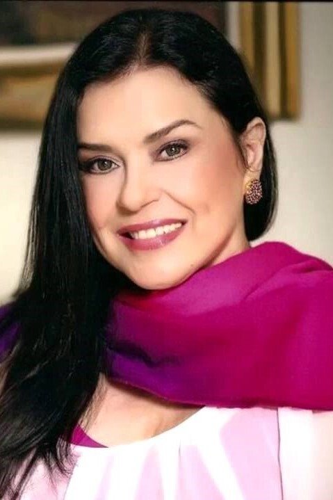 Marilyn Pupo backdrop