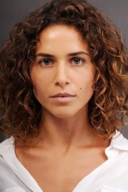 Tuti Ninio: Tuti Ninio backdrop