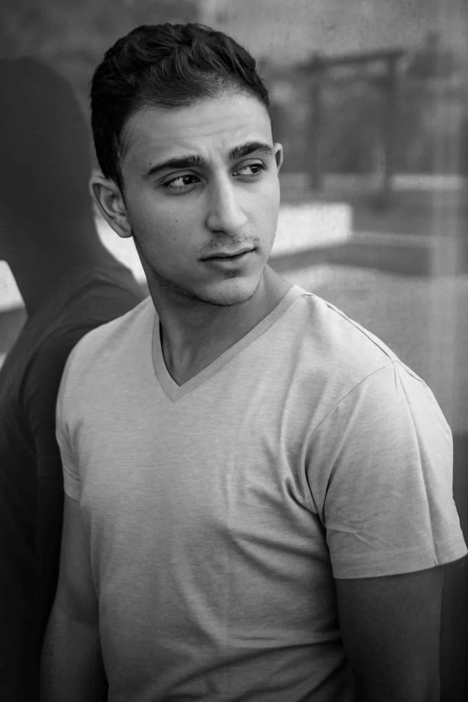 Idan Shakroka backdrop