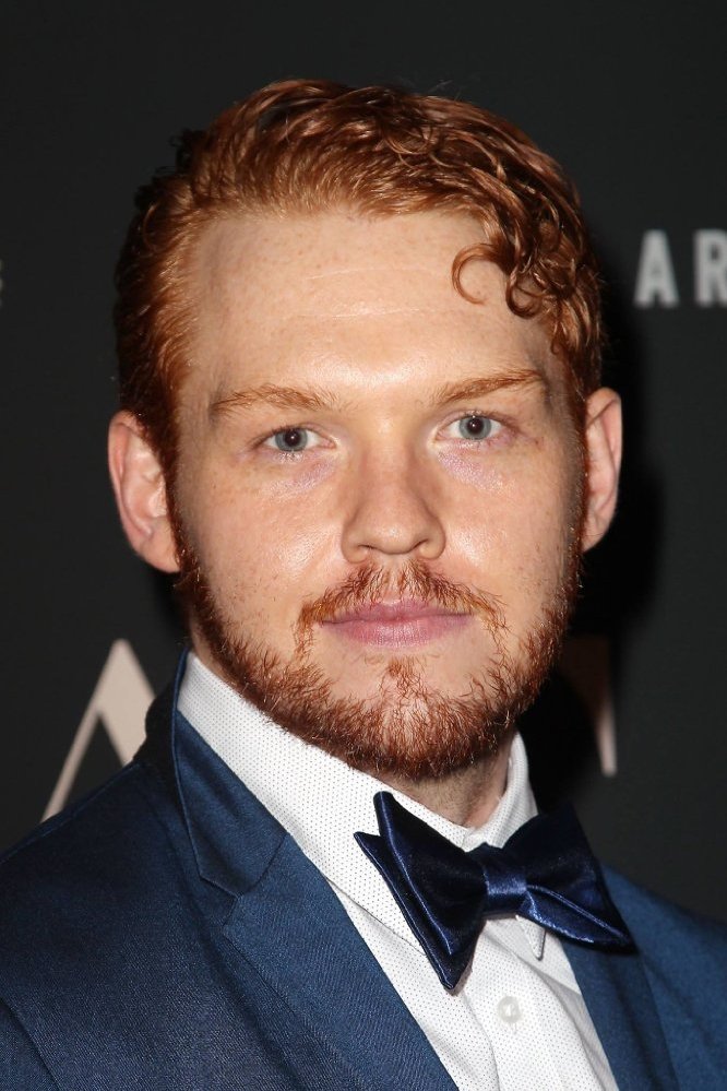 Eric Staves backdrop