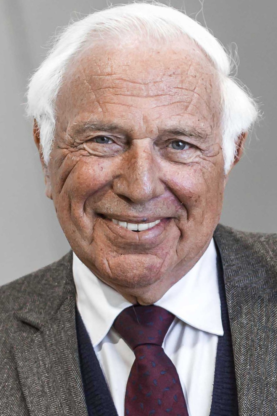 Ioan Holender backdrop