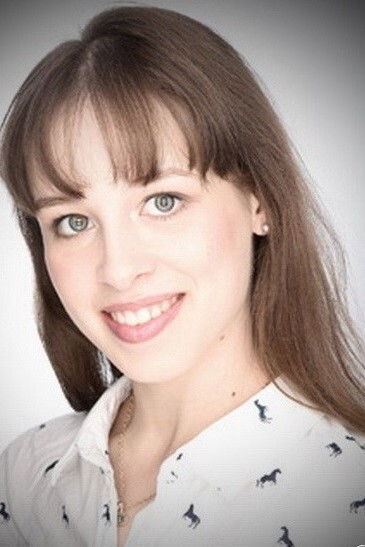 Daria Khokhlova backdrop