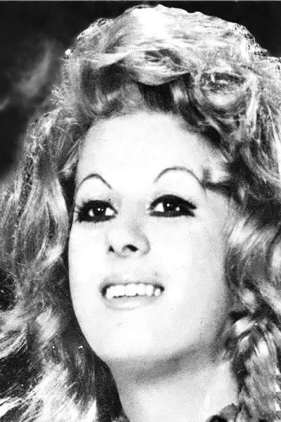 Dimitra Nomikou backdrop