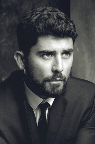 Tarrick Benham backdrop