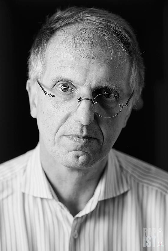 Gert Postel backdrop