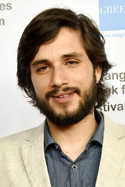 Giannis Niaros backdrop