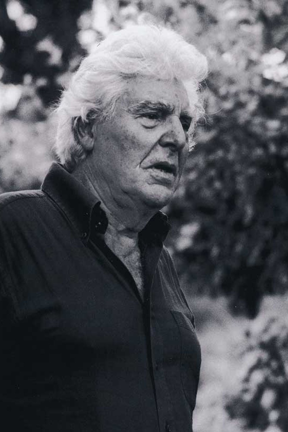 Éric Tappy backdrop