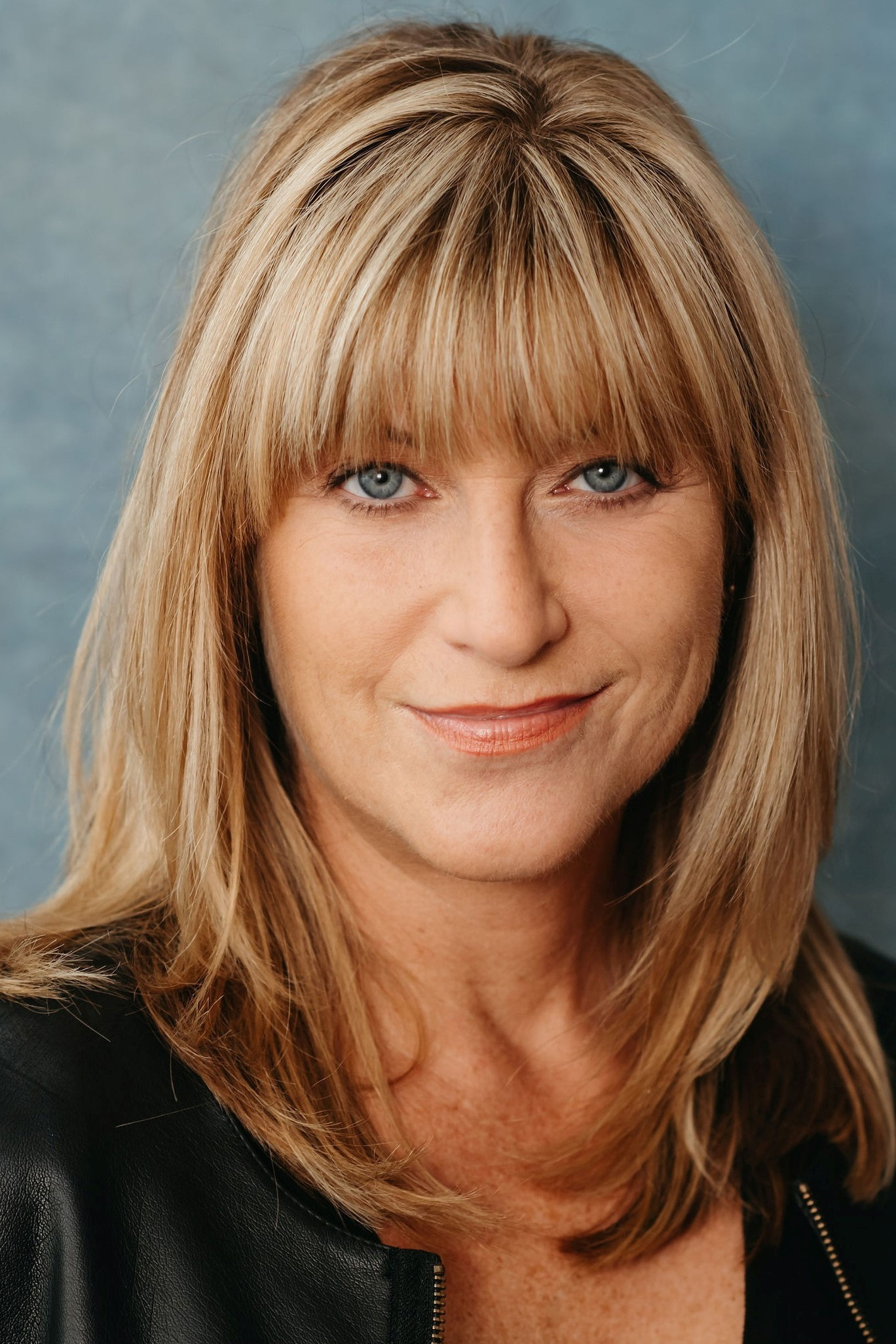 Jennifer Russoli backdrop