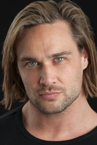 Mark Haldor backdrop