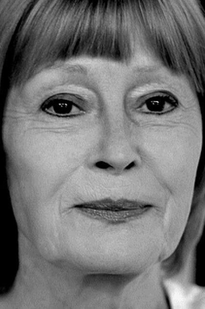 Françoise Oriane backdrop