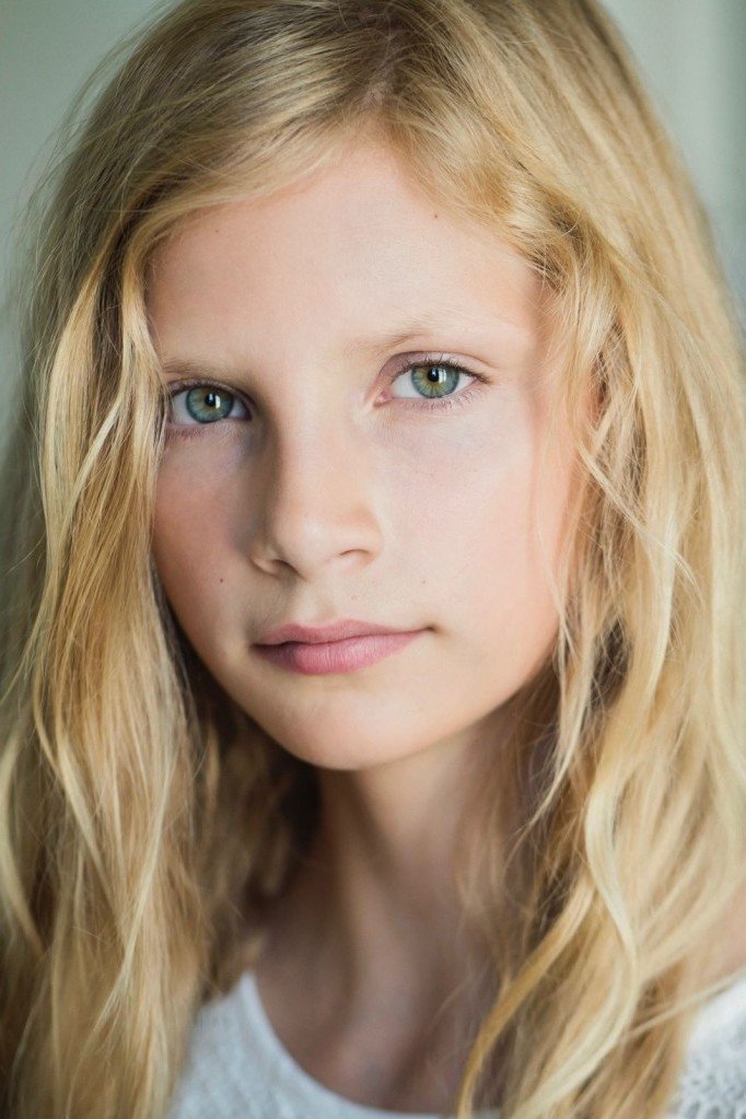 Carlotta von Falkenhayn backdrop