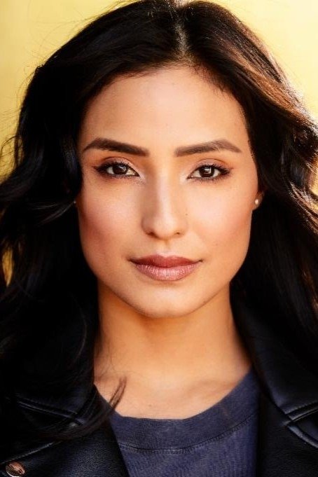 Emily Alabi backdrop