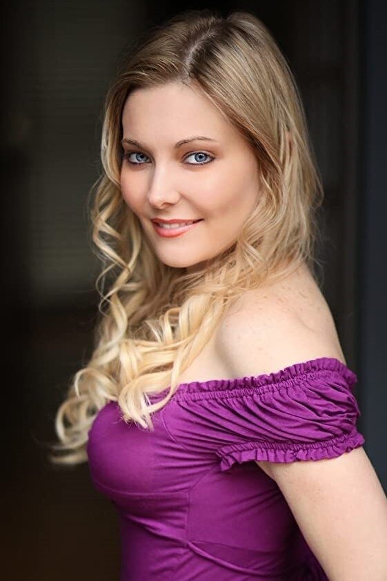 Lynn McArthur backdrop