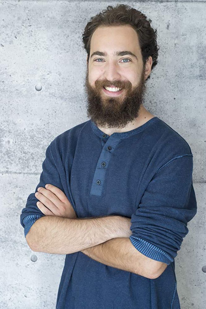 Hayden Finkelshtain backdrop