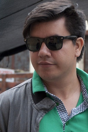 Andrés Felipe Orjuela backdrop