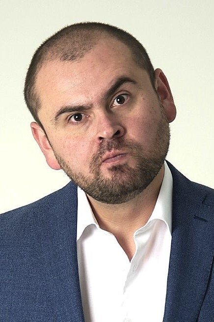 Ricardo Quevedo backdrop