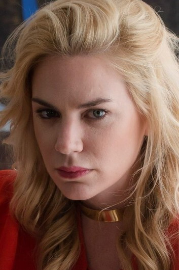 Esmeralda Mitre backdrop