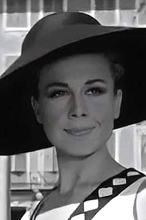 Despoina Nikolaidou backdrop