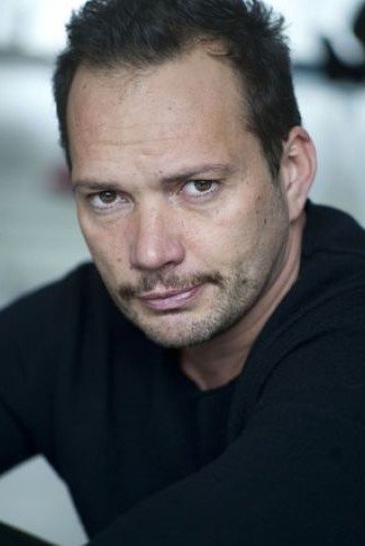 Gwenaël Clause backdrop