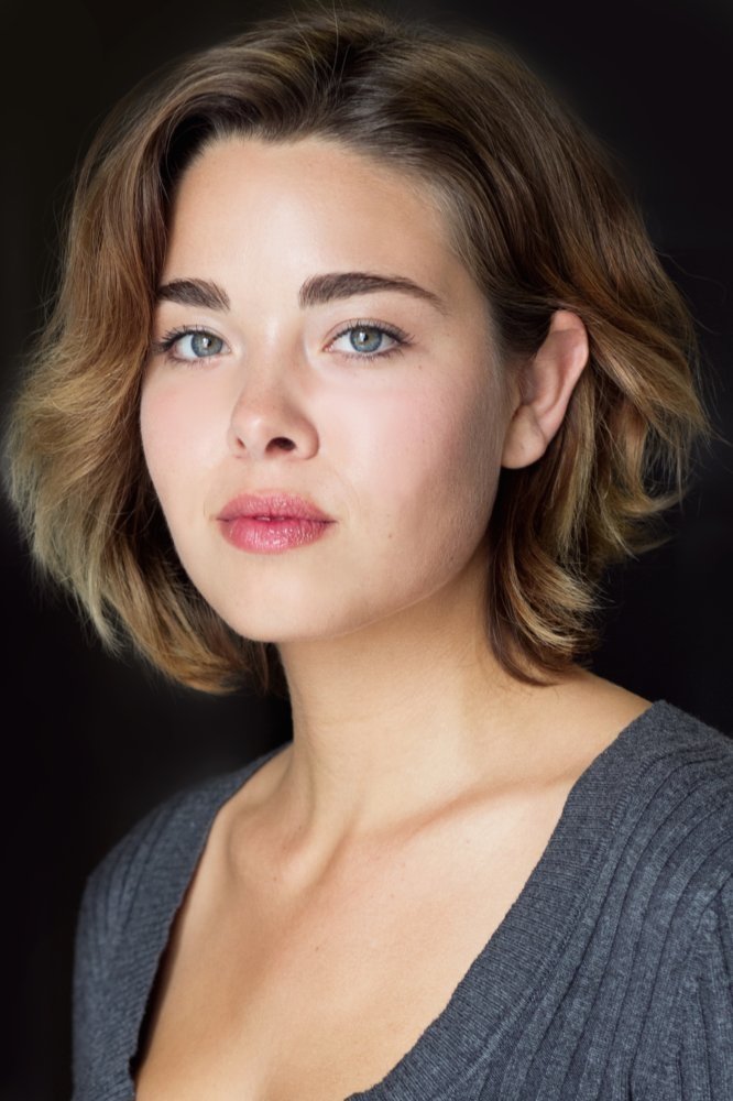 Destinee Handly backdrop