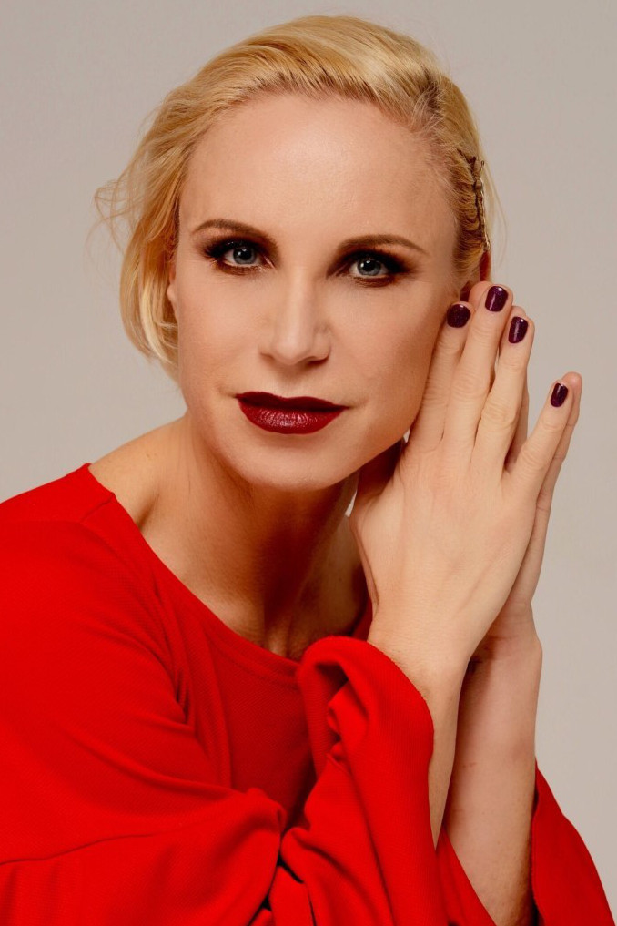 Nadja Michael backdrop