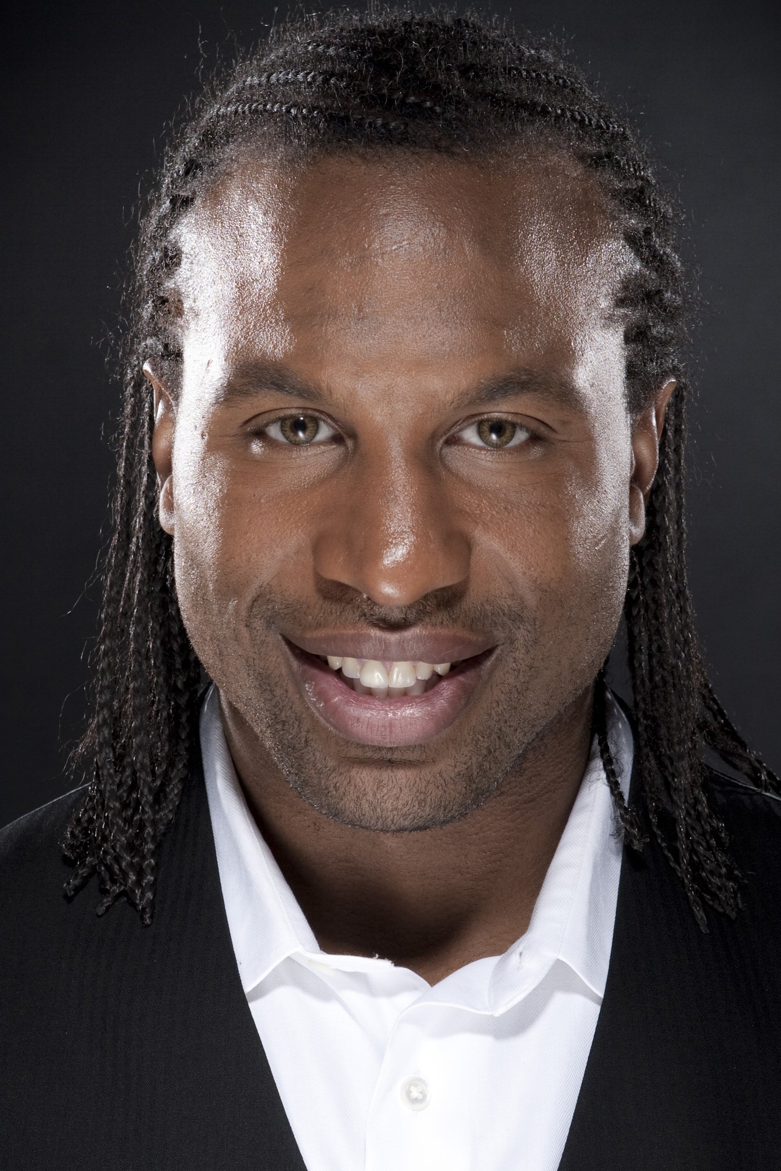 Georges Laraque backdrop
