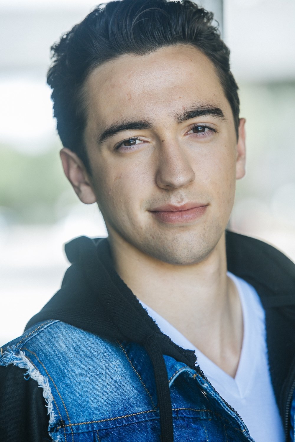 Gunner Greyson backdrop