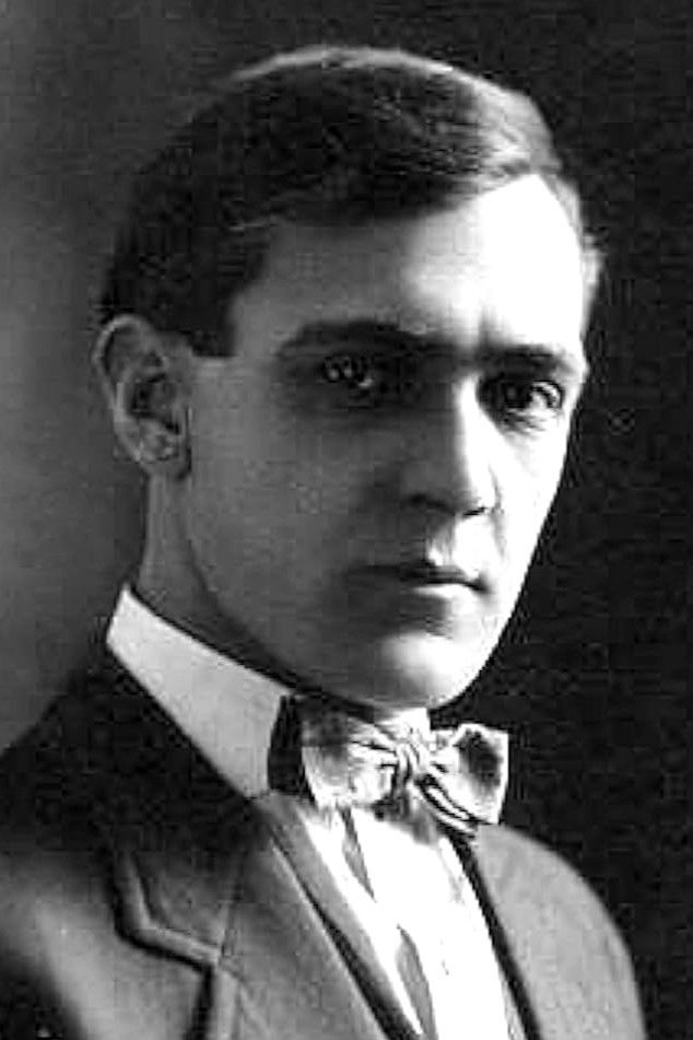 Bert Hadley backdrop