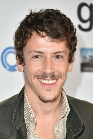 Loukianos Moshonas backdrop