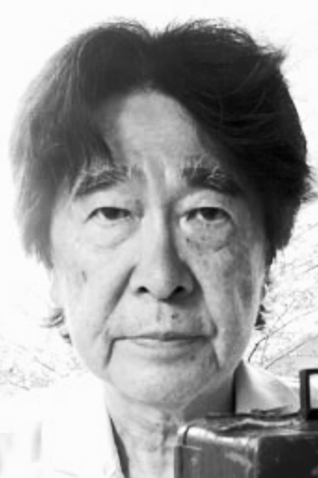 Jun'ichi Okuyama backdrop