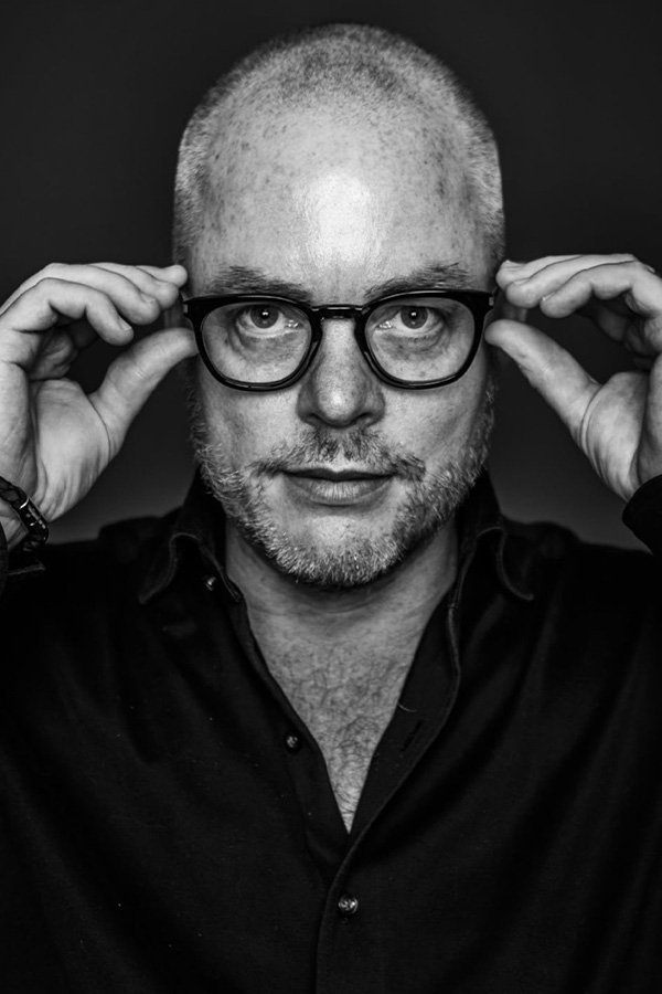 Henrik Jansson-Schweizer backdrop