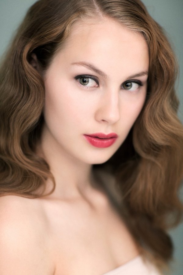 Saga Sarkola backdrop