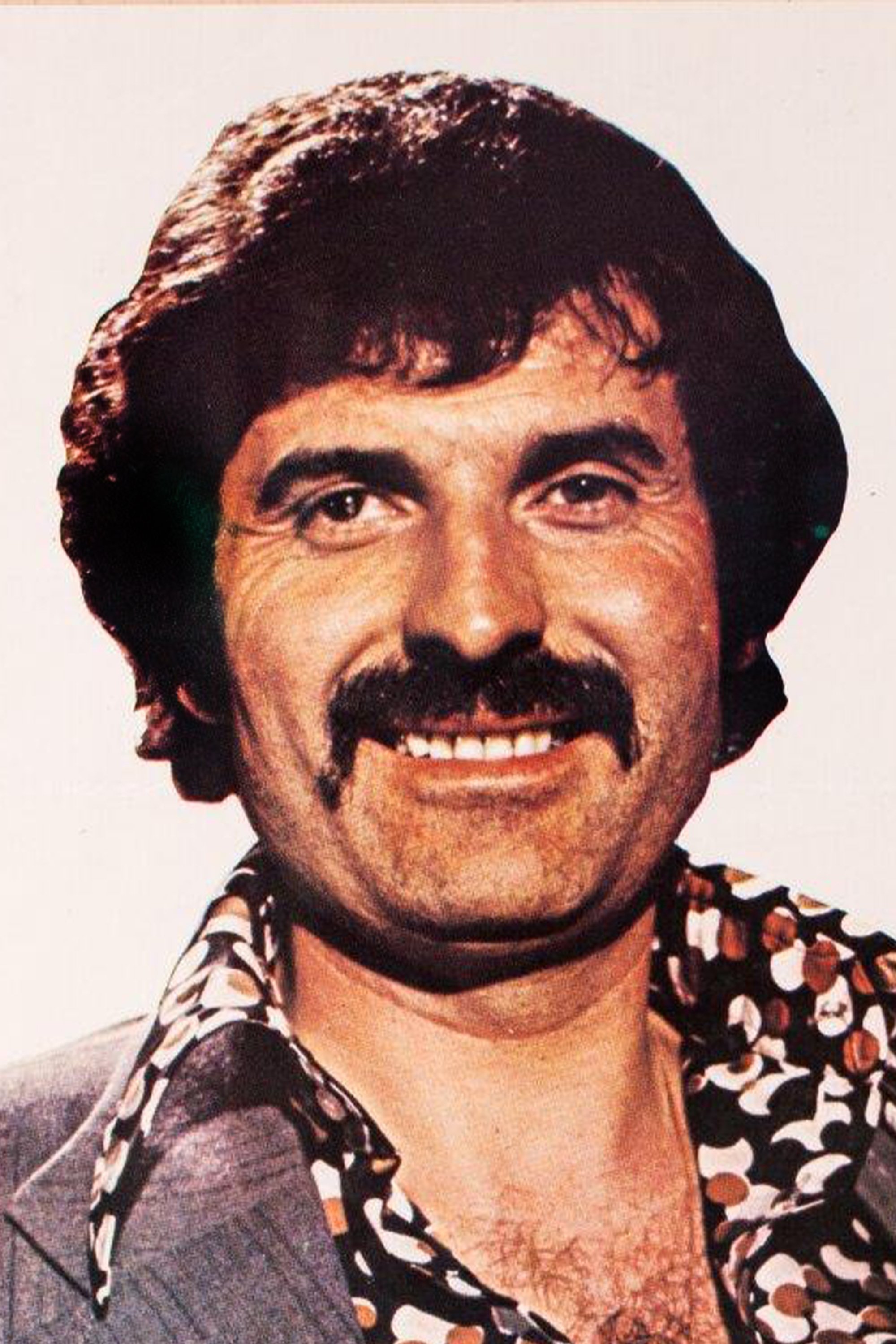 Behçet Nacar backdrop