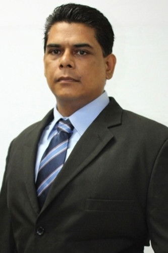 Mike Vergel backdrop