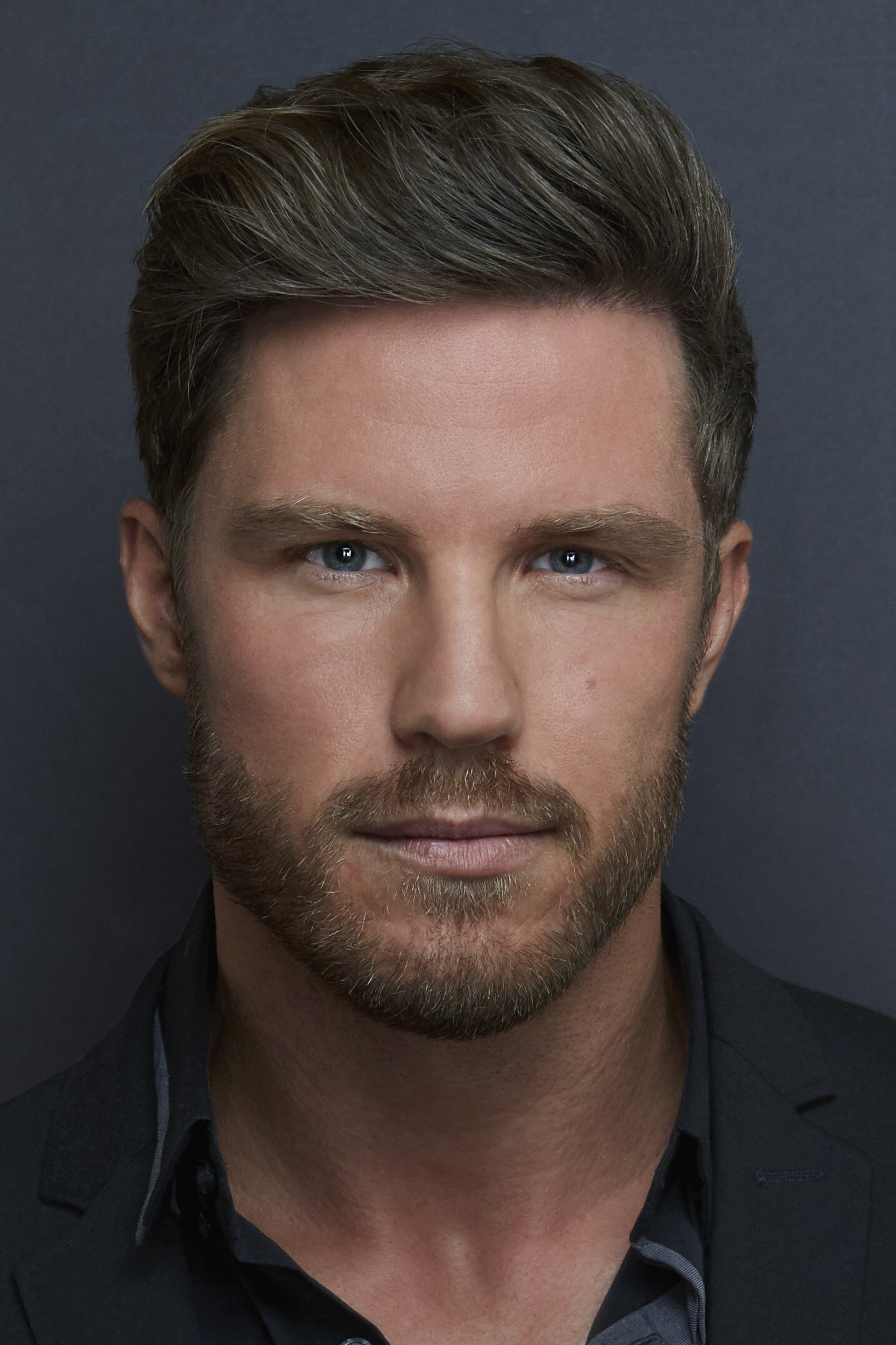 Anthony Bewlz backdrop