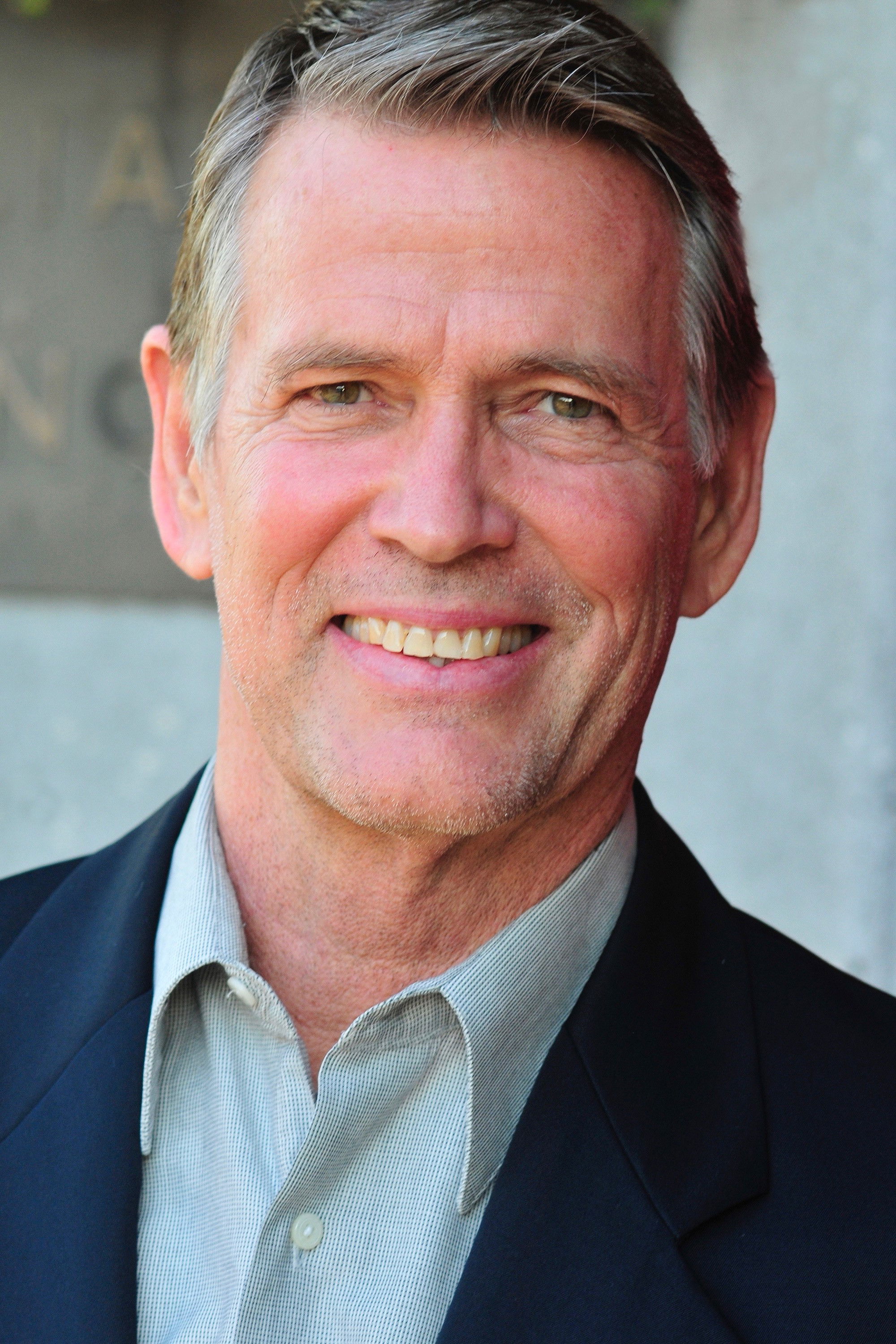 Patrick Andersen backdrop