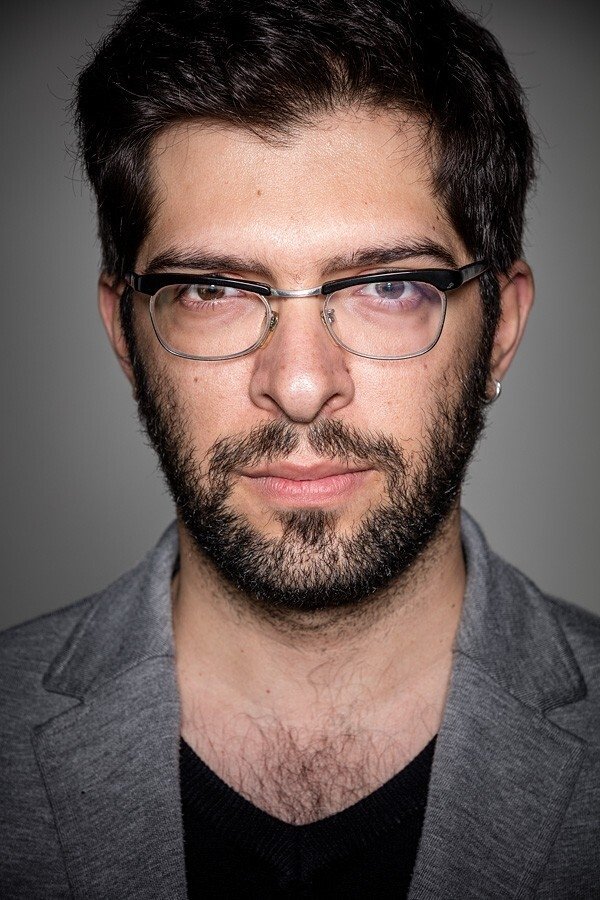 Ehsan Goodarzi backdrop